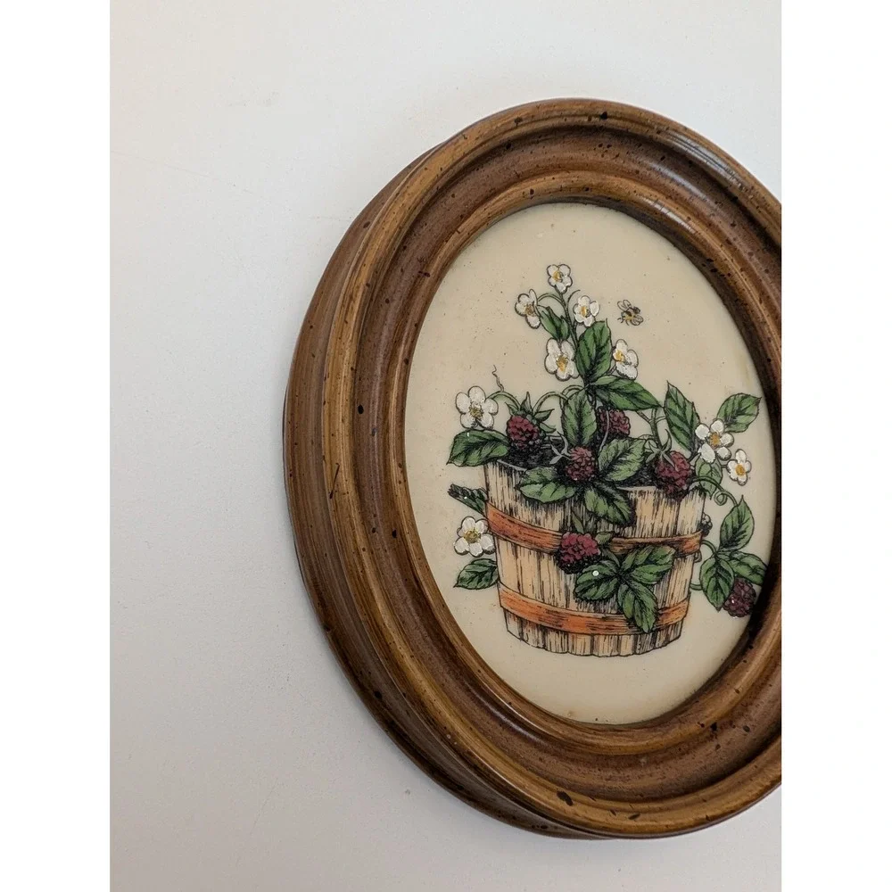 Marvetti Cultured Ivory Hand Painted Engraving Blackberry Botanical Oval Frame